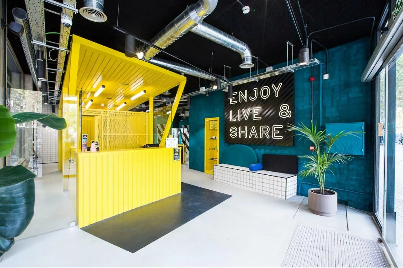 Tsh Campus Poble Sec - Educational Purpose Only location